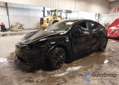 2023 Tesla Model Y Awd/Performance Dual Motor All-Wheel Drive z USA, uszkodzony, nr VIN 7SAYGDEF2PF862119